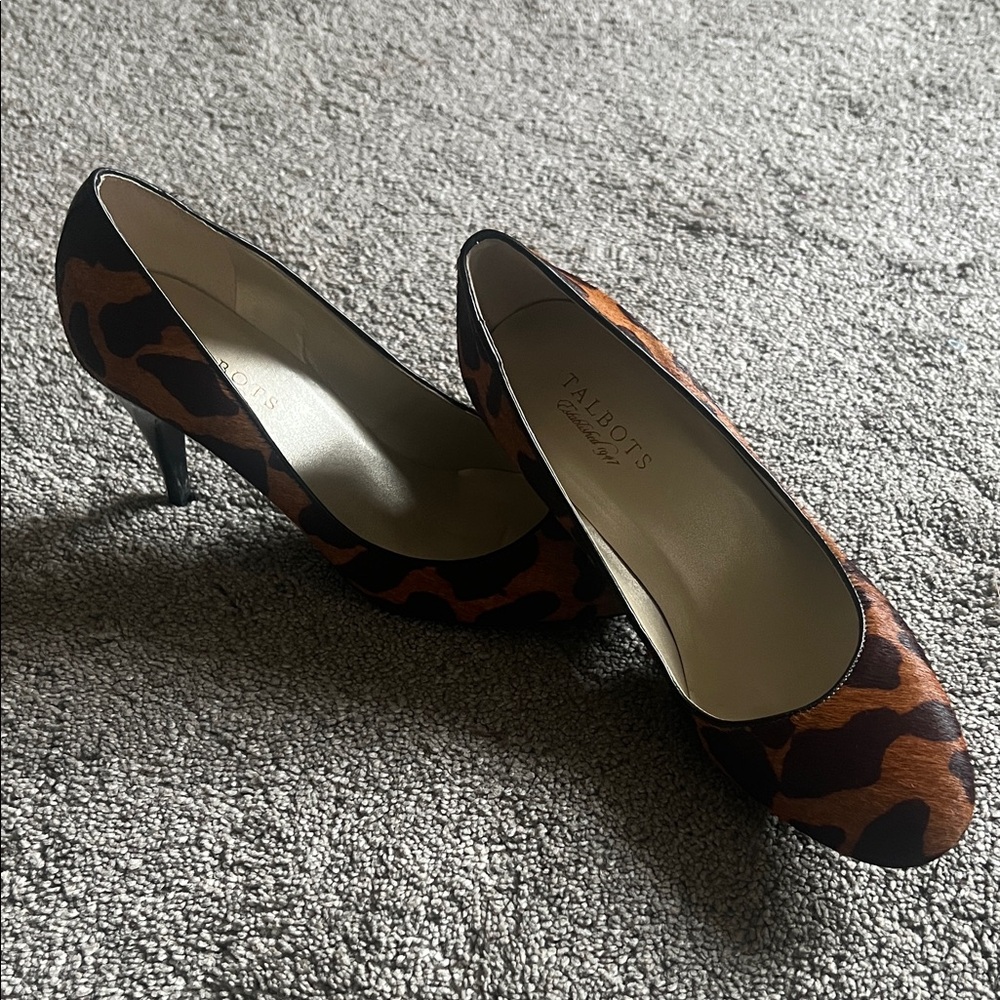 Talbots Calf Hair Leopard Print Kitten Heels – Size 8.5 AA (Slim)